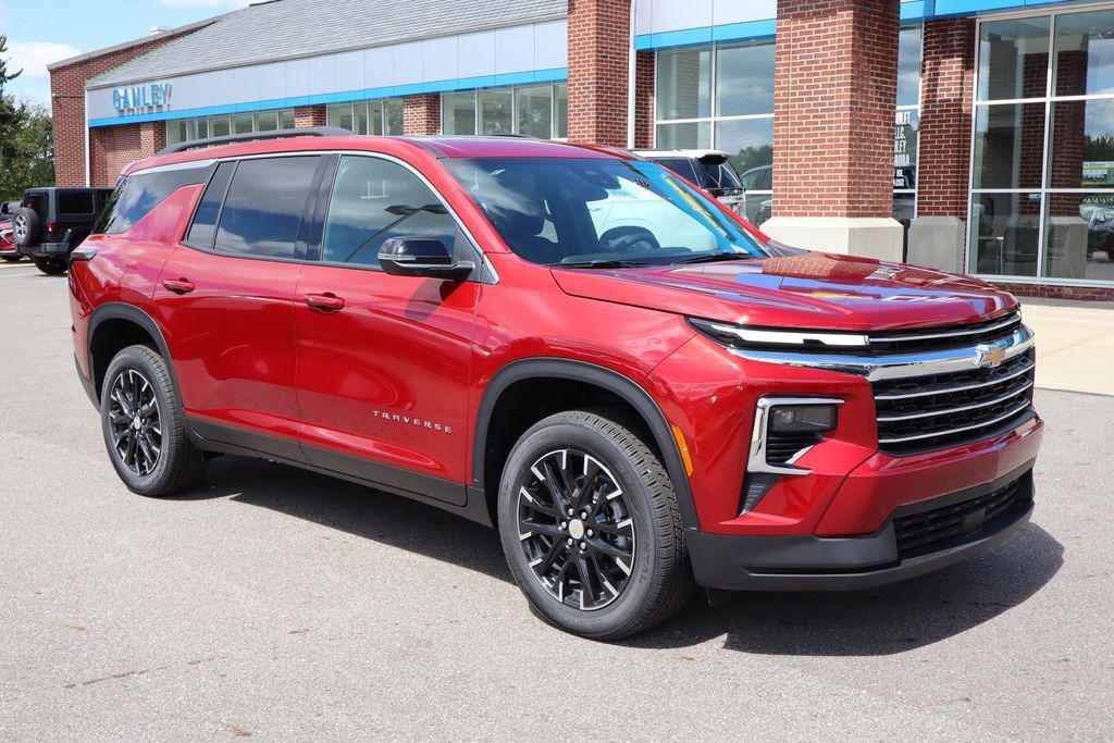 new 2025 Chevrolet Traverse car, priced at $44,990