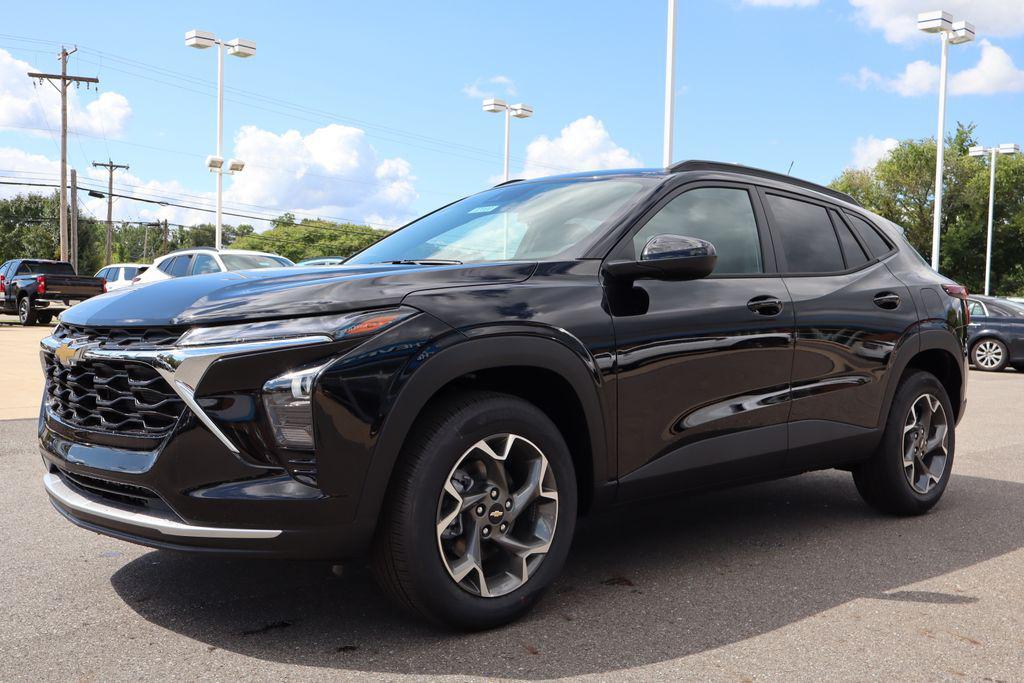 new 2025 Chevrolet Trax car, priced at $24,743