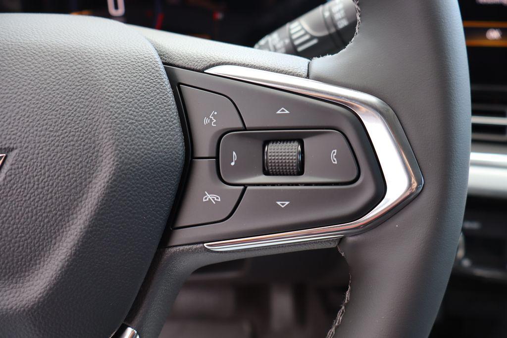 new 2025 Chevrolet Trax car, priced at $24,743