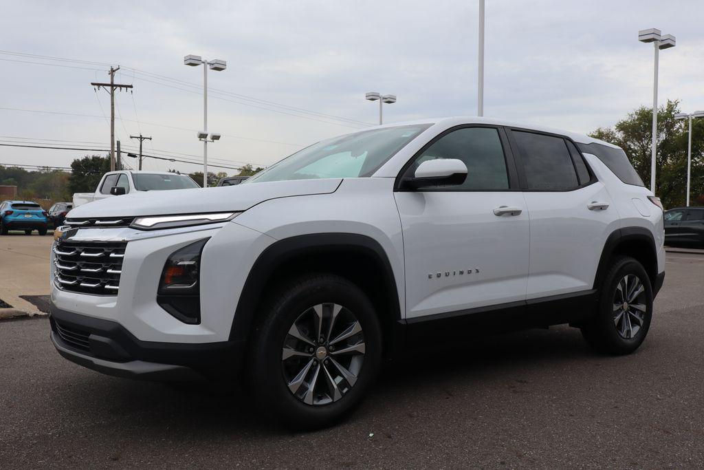 new 2026 Chevrolet Equinox car, priced at $33,248