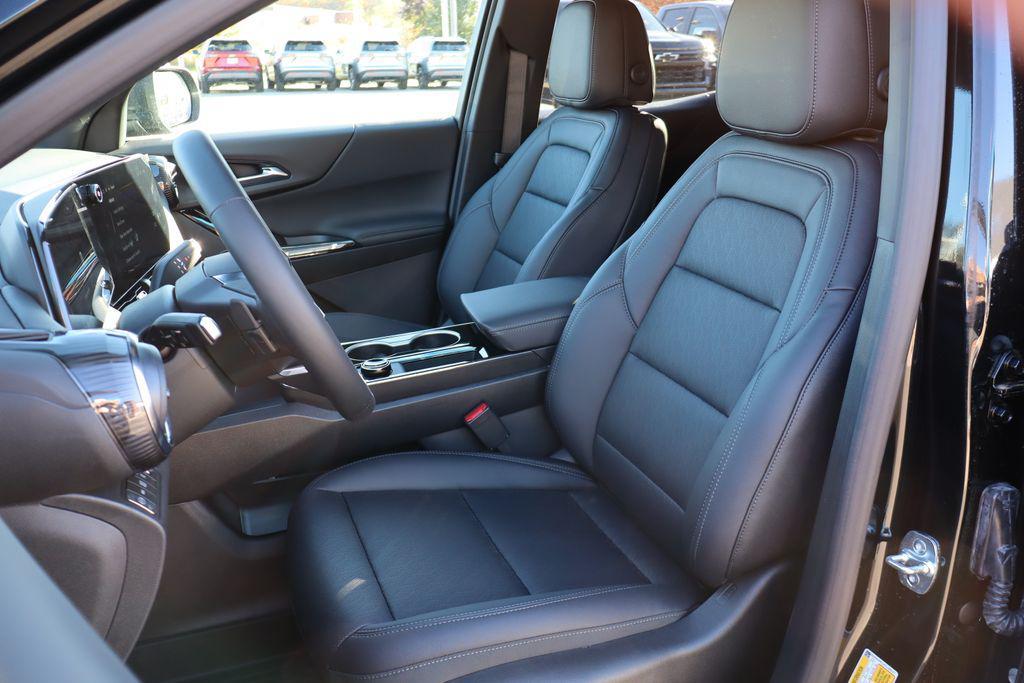 new 2026 Chevrolet Equinox car, priced at $34,090