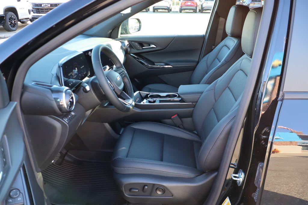 new 2026 Chevrolet Equinox car, priced at $34,090