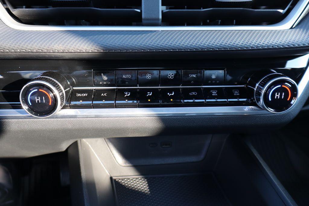 new 2026 Chevrolet Equinox car, priced at $34,090