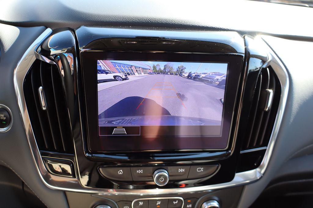 used 2020 Chevrolet Traverse car, priced at $23,900