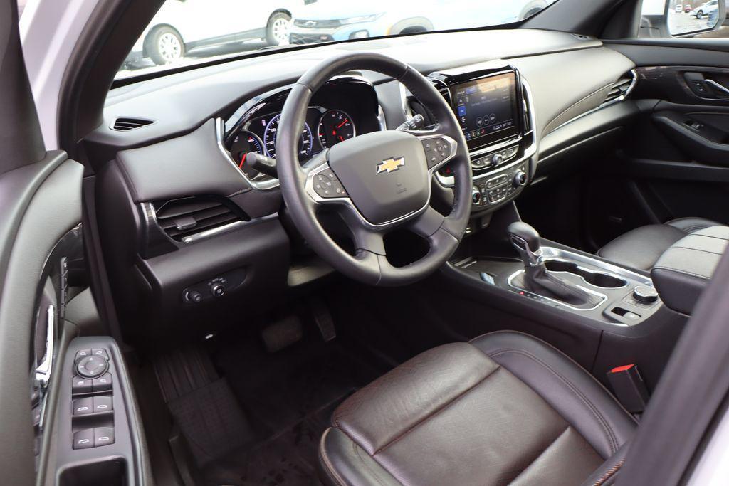 used 2022 Chevrolet Traverse car, priced at $34,500