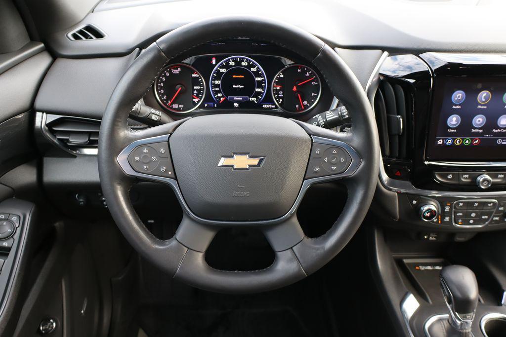 used 2022 Chevrolet Traverse car, priced at $34,500