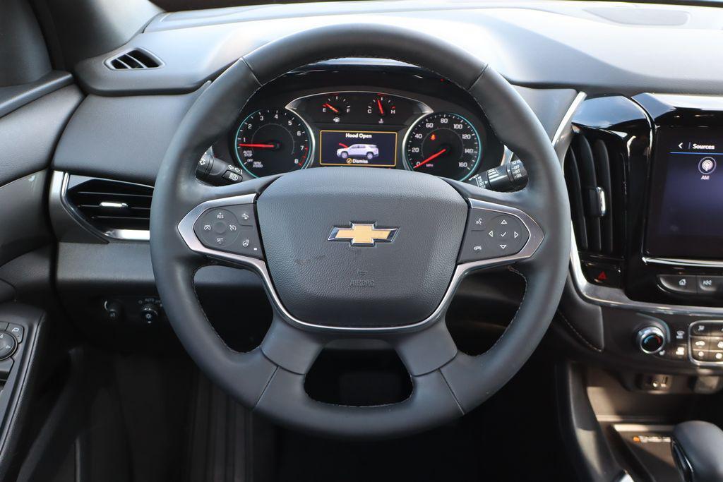 used 2023 Chevrolet Traverse car, priced at $32,550