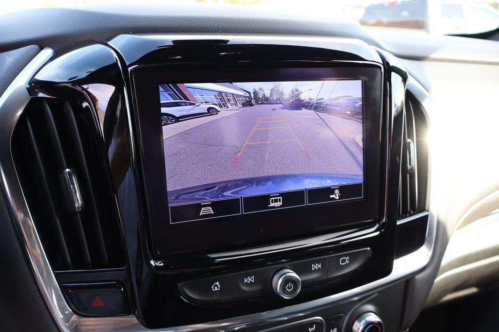 used 2023 Chevrolet Traverse car, priced at $32,550