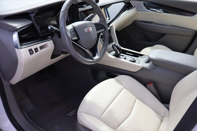 used 2022 Cadillac XT6 car, priced at $26,000