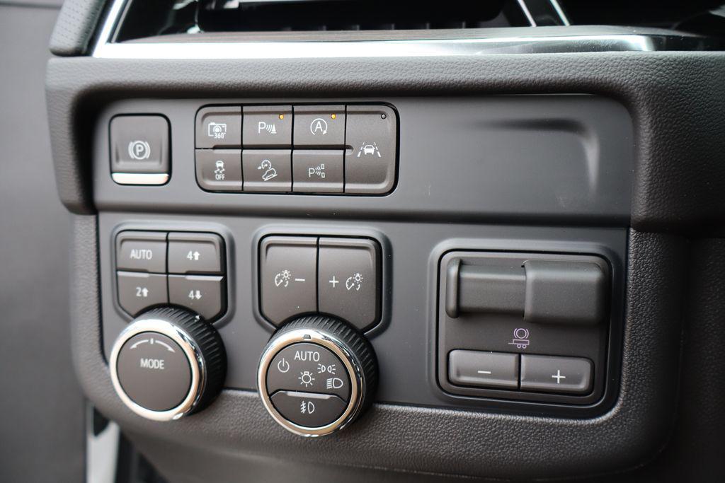 new 2025 Chevrolet Tahoe car, priced at $83,500