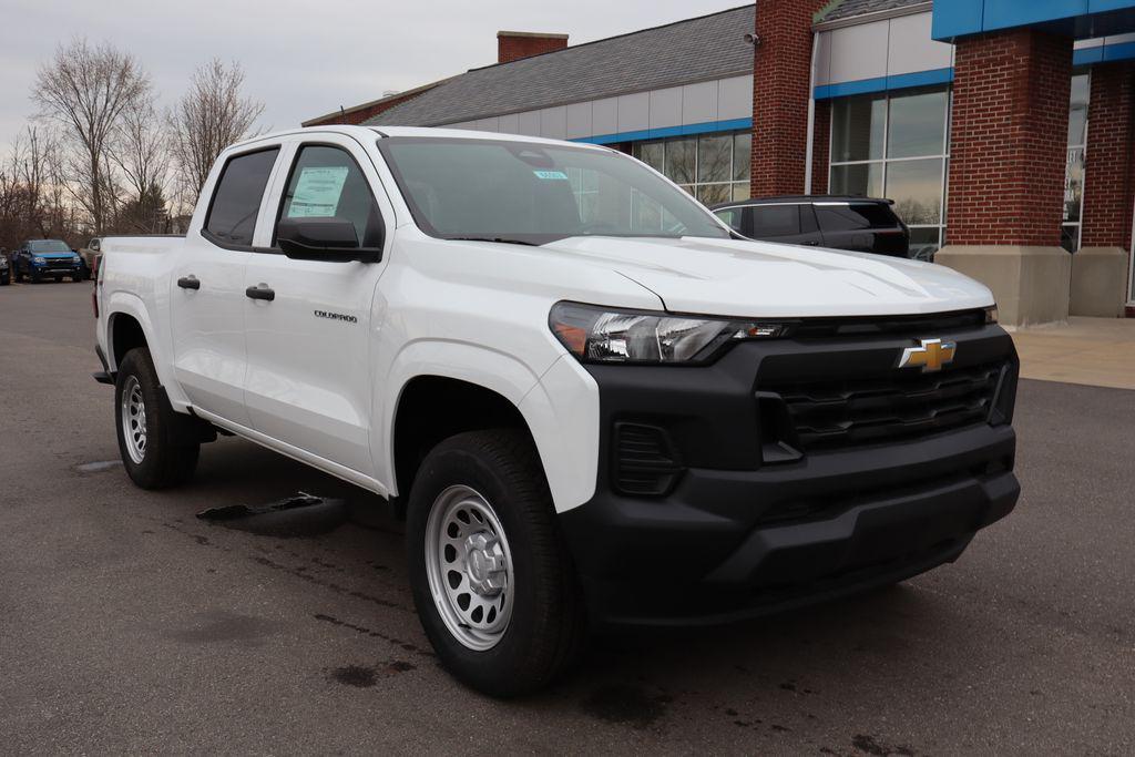new 2025 Chevrolet Colorado car, priced at $37,500