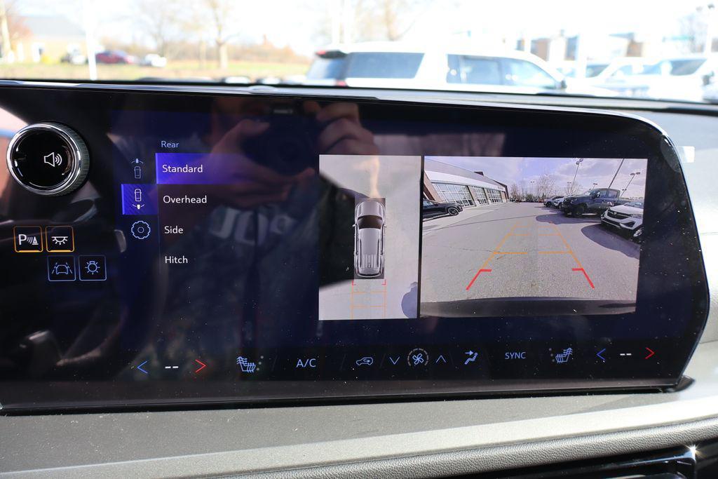 new 2026 Chevrolet Traverse car, priced at $43,169