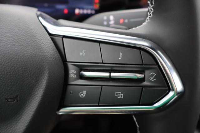 new 2025 Chevrolet Traverse car, priced at $51,645
