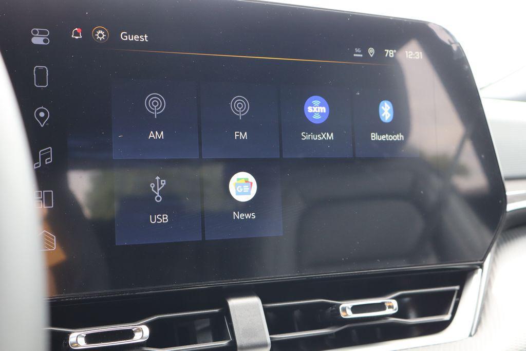 new 2026 Chevrolet Equinox car, priced at $33,220