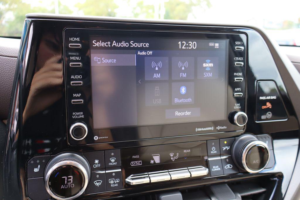 used 2022 Toyota Highlander car, priced at $35,500