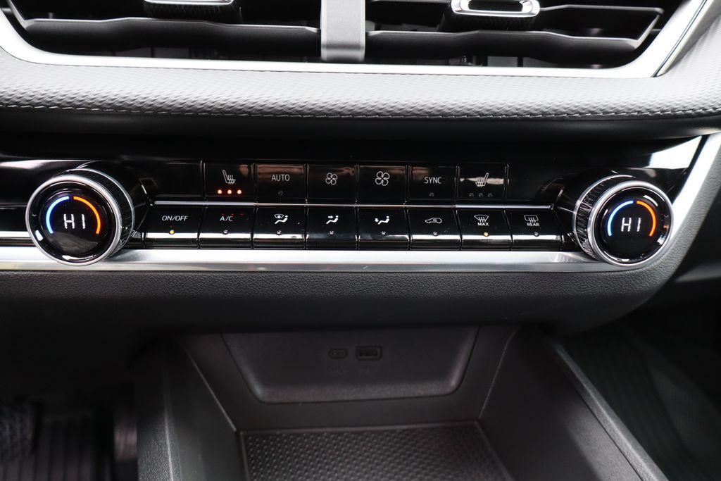 new 2026 Chevrolet Equinox car, priced at $34,090