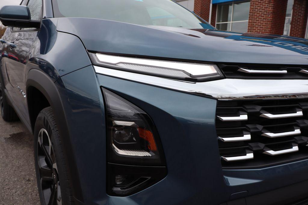 new 2026 Chevrolet Equinox car, priced at $34,090