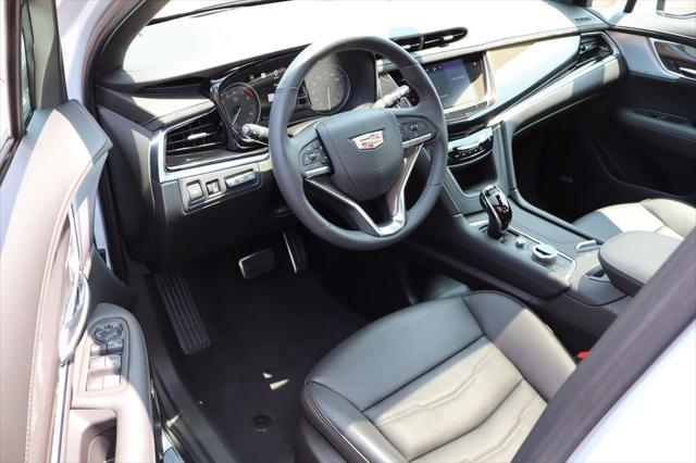 used 2024 Cadillac XT6 car, priced at $55,000