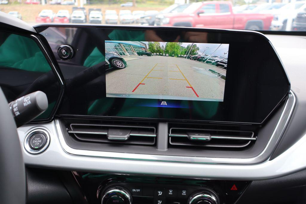 new 2025 Chevrolet Trax car, priced at $24,500