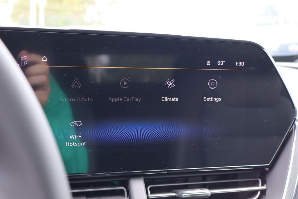 new 2025 Chevrolet Trax car, priced at $24,500