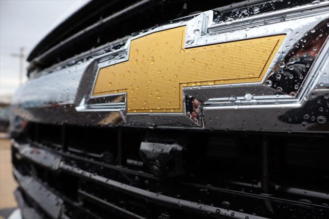 new 2025 Chevrolet Suburban car, priced at $67,595