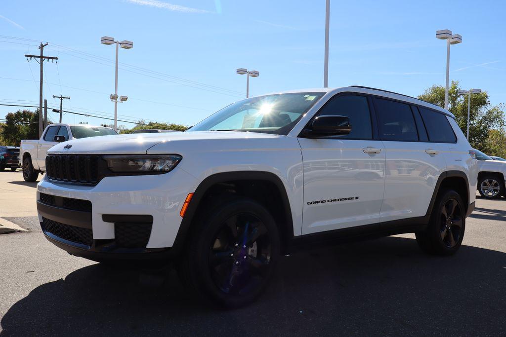 used 2024 Jeep Grand Cherokee L car, priced at $36,900