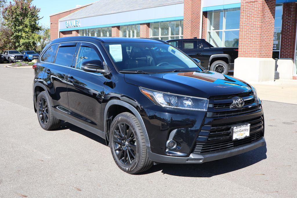 used 2019 Toyota Highlander car, priced at $26,000