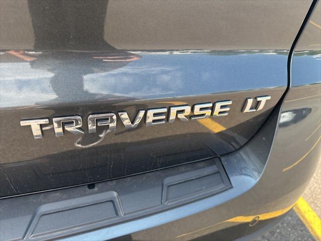 used 2014 Chevrolet Traverse car, priced at $9,000