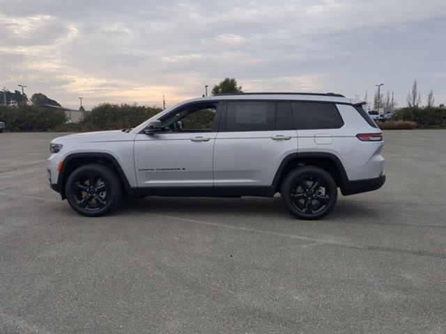 new 2024 Jeep Grand Cherokee L car, priced at $57,544