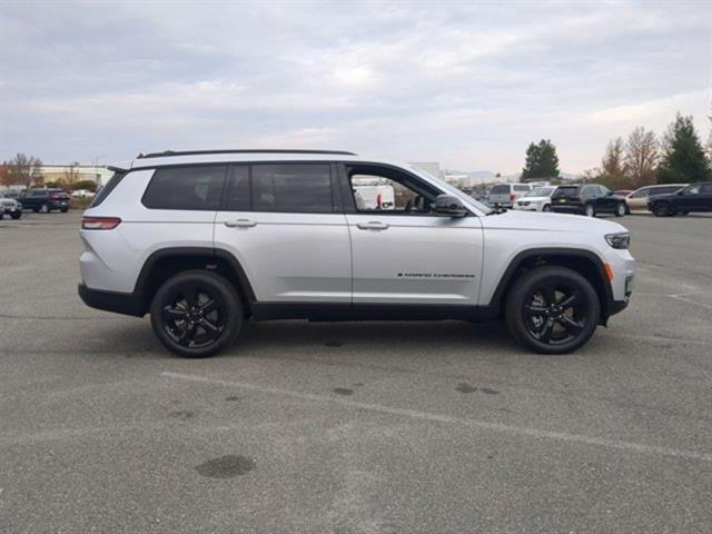 new 2024 Jeep Grand Cherokee L car, priced at $57,544