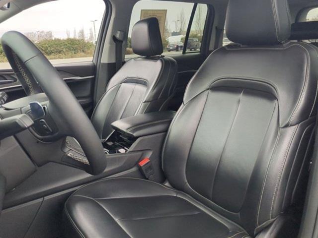 used 2023 Jeep Grand Cherokee car, priced at $36,000