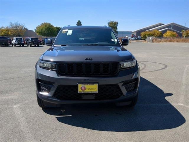 new 2024 Jeep Grand Cherokee car, priced at $46,801