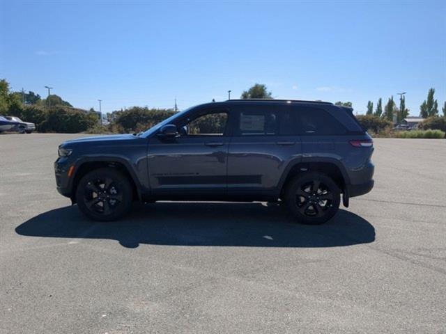 new 2024 Jeep Grand Cherokee car, priced at $46,801