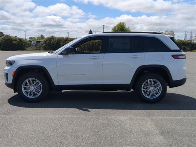 new 2024 Jeep Grand Cherokee car, priced at $40,934