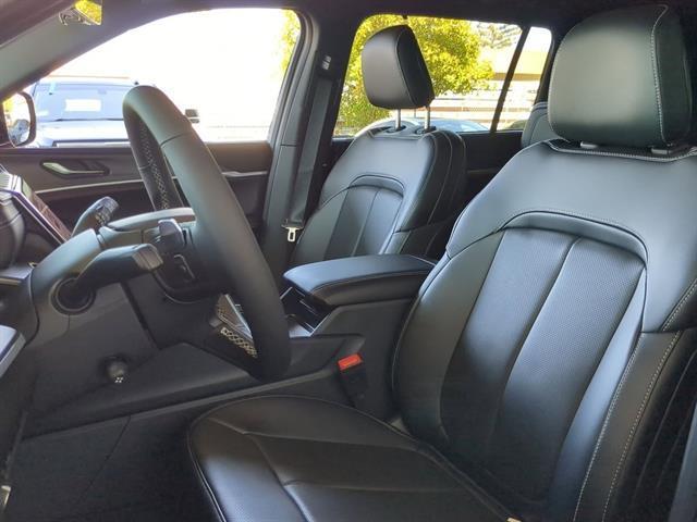 used 2025 Jeep Grand Cherokee L car, priced at $52,097