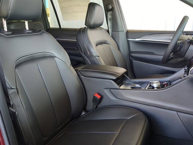 used 2025 Jeep Grand Cherokee L car, priced at $52,097
