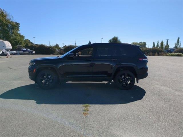 new 2024 Jeep Grand Cherokee car, priced at $46,801