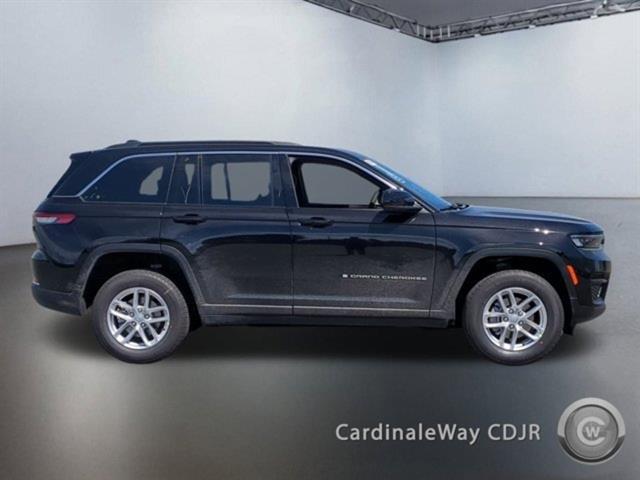 new 2024 Jeep Grand Cherokee car, priced at $37,174