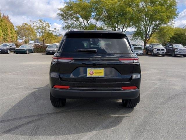 new 2024 Jeep Grand Cherokee car, priced at $46,801