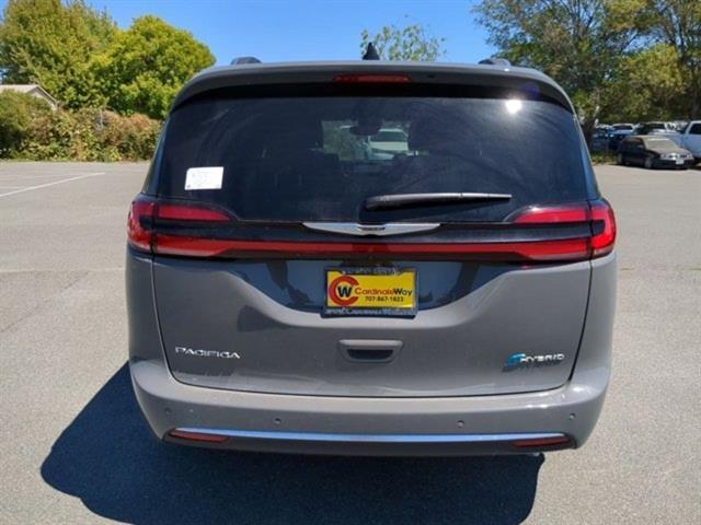 new 2023 Chrysler Pacifica car, priced at $52,759