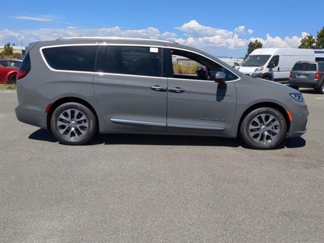 new 2023 Chrysler Pacifica car, priced at $52,759