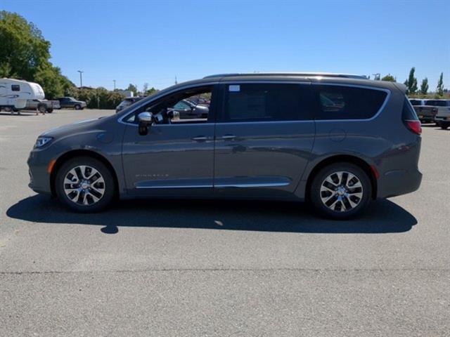 new 2023 Chrysler Pacifica car, priced at $52,759