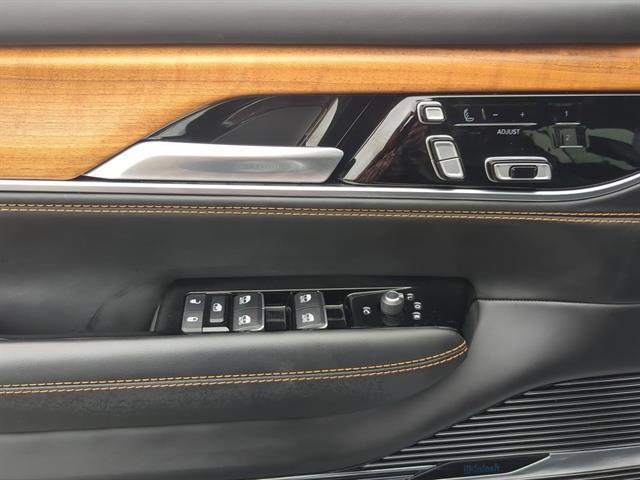 used 2024 Jeep Grand Wagoneer L car, priced at $74,369