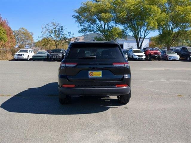 new 2024 Jeep Grand Cherokee car, priced at $49,099