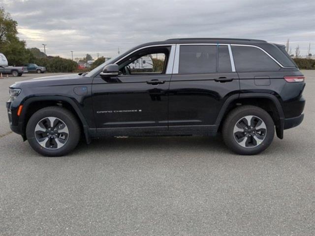 new 2024 Jeep Grand Cherokee 4xe car, priced at $62,442