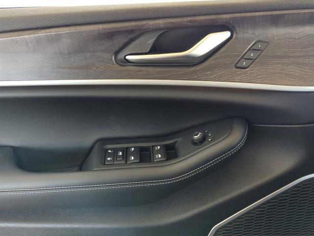 new 2025 Jeep Grand Cherokee L car, priced at $58,280