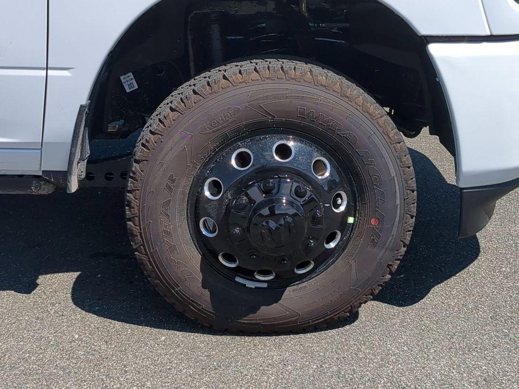 new 2025 Ram 3500 car, priced at $81,999