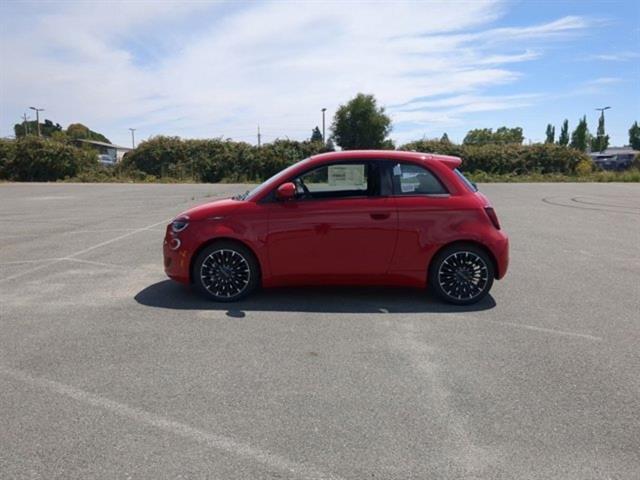 new 2024 FIAT 500e car, priced at $33,095