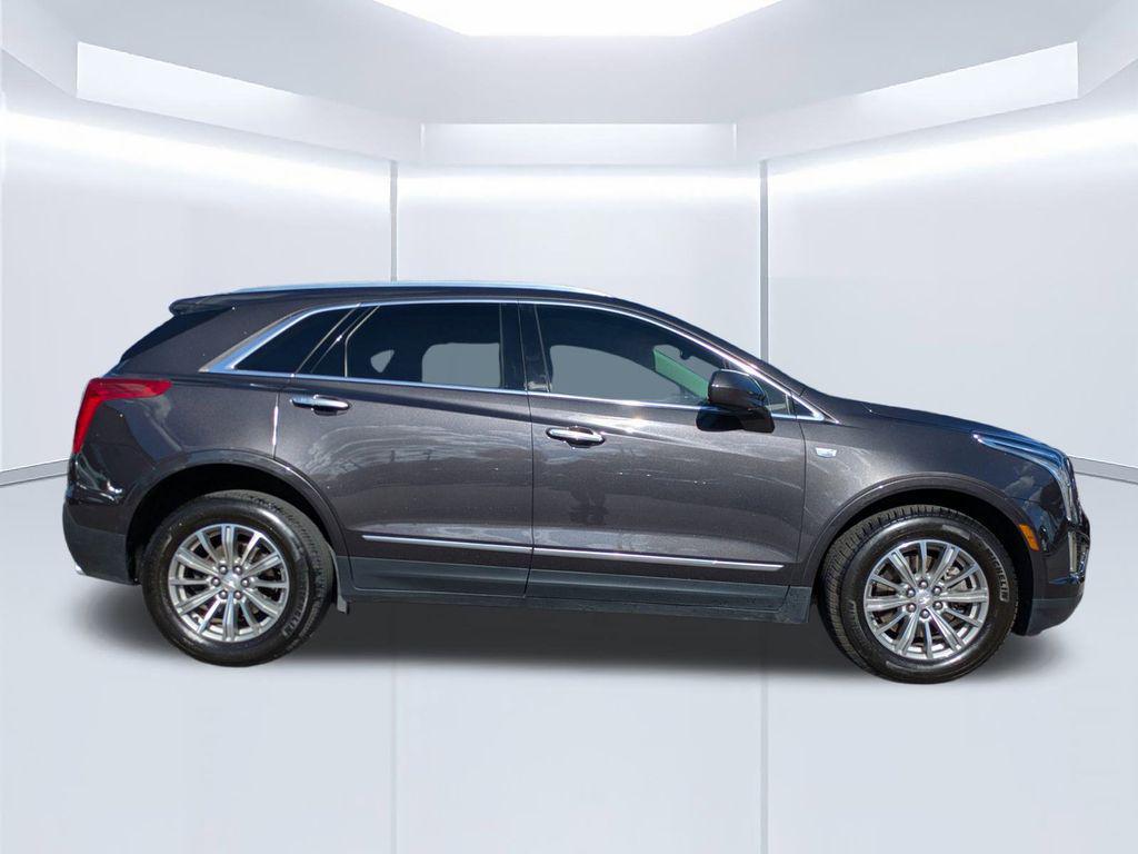 used 2017 Cadillac XT5 car, priced at $17,567