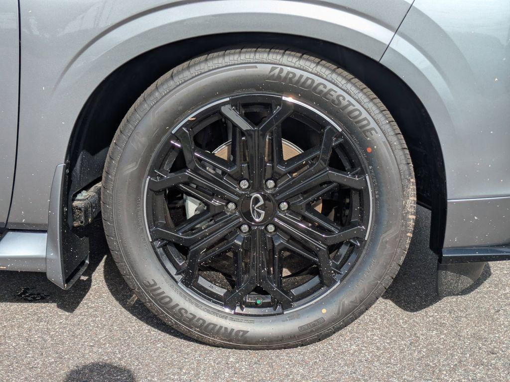 new 2026 INFINITI QX80 car, priced at $91,273